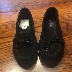 EUC Minnetonka moccasins